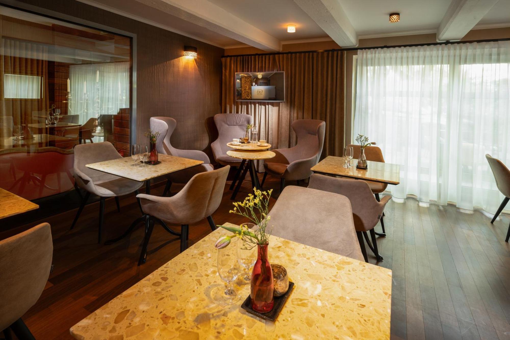 Mama'S Design & Boutique Hotel Bratislava Exterior photo