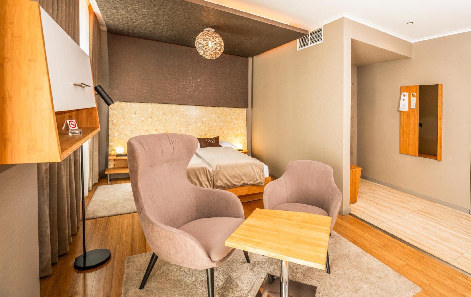 Mama'S Design & Boutique Hotel Bratislava Exterior photo
